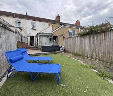 Redcliffe Street, Swindon, SN2 - Photo 3