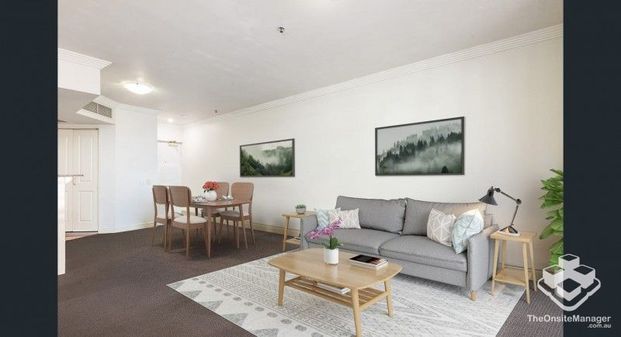 Brisbane City, Furnished 3B + 2B, Available 17 Nov - Photo 1