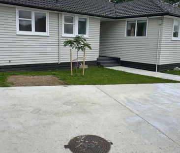 PAPAKURA, 4 BEDROOMS - Photo 5