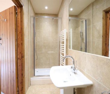 3 bedroom barn conversion to rent - Photo 6