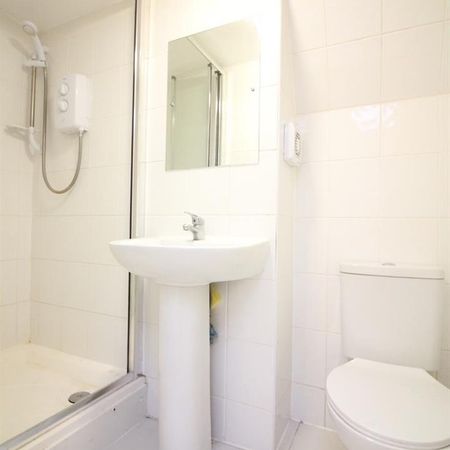 Hanger Lane, London - Photo 3