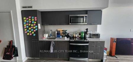 Riverside Square Lofts 15-45 , #1402 - Photo 4