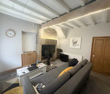 3 bedroom terraced house to rent - Photo 3