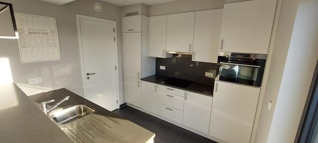 Appartement te huur - Photo 1