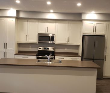 For Lease - 291 Falcon Drive Unit# 14, Woodstock, Ontario - Photo 1