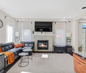 For Lease - 3 Stoneleigh Street, Barrhaven, Ontario - Photo 3