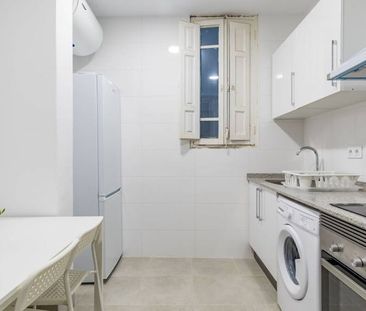 Calle de la Virgen del Puig, Valencia, Valencian Community 46011 - Photo 5