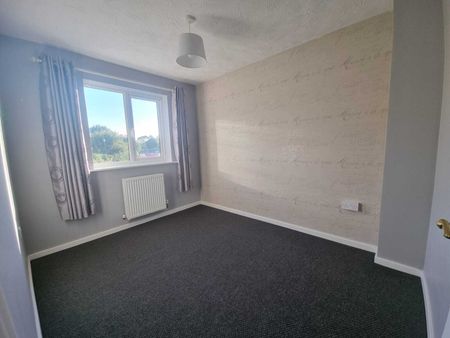 Lowry Close, Corby - Photo 4