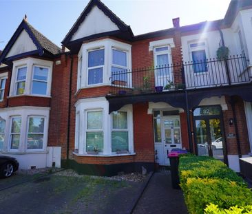 Shaftesbury Avenue, Southend-On-Sea - Photo 3