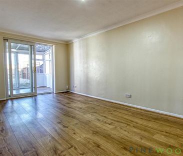 2 bedroom semi-detached bungalow to rent - Photo 1