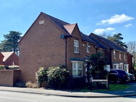 3 Bedroom House - Henry Road, Sarisbury Green - Photo 3