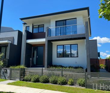 Three Bedroom Ensuite Terrace House in Googong - Photo 4