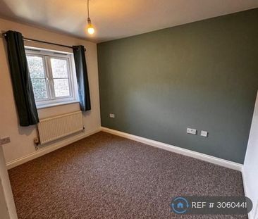 4 bedroom terraced house to rent - Photo 3