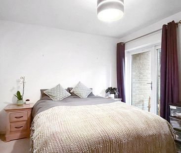 1 bedroom property to rent - Photo 2