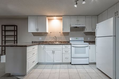 For Lease - 415 Norrie Crescent Unit# Lower, Burlington, Ontario - Photo 4
