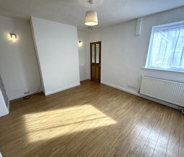 3 Bedroom Terraced To Let - Photo 5