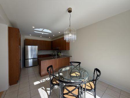 For Lease - 15 Taro Court, Richmond Hill, Ontario - Photo 4
