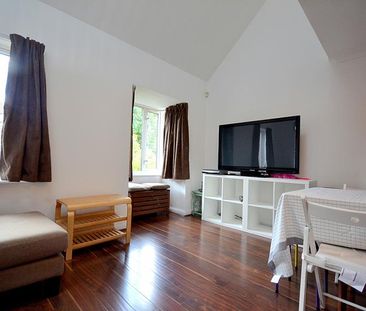 £415.38 per week (£1,800.00 per month) - Photo 6