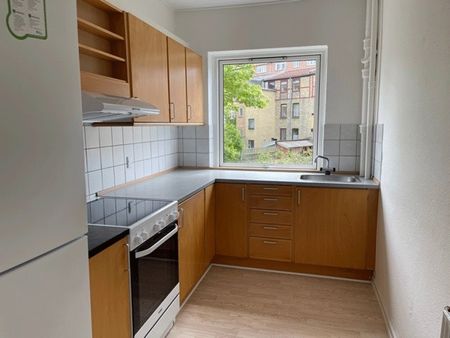 Dejlig 2-værelses lejlighed med attraktiv beliggenhed - Foto 2