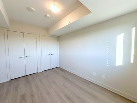 For Lease - 3385 Dundas Street Unit# 608, Toronto, Ontario - Photo 3