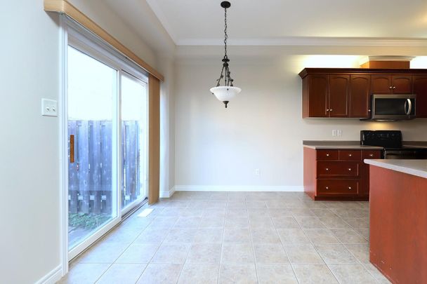 For Lease - 5229 Autumn Harvest Way, Burlington, Ontario - Photo 1