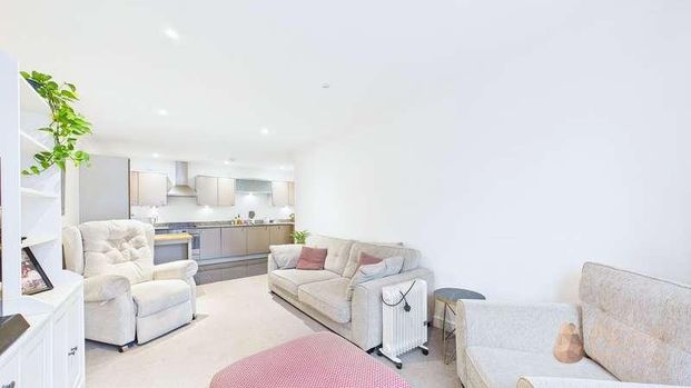 Crescent Road, Regency Apartments, BN11 - Photo 1