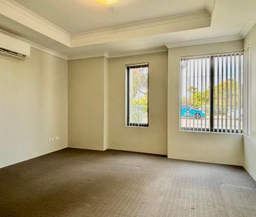 Spacious Family Living in a Prime Butler Location! - Photo 1