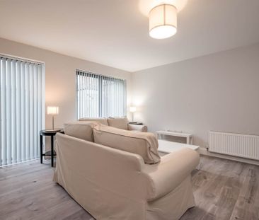 Apt 3 41 Wellington Park, BELFAST, BT9 6DN - Photo 2