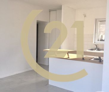 Location Appartement 2 pièces 49m² LILLEBONNE 76170 - Photo 3