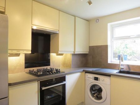 2 bedroom apartment to rent - Photo 4