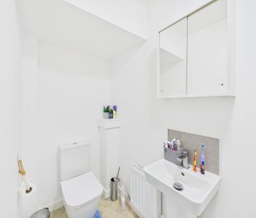 2 bedroom semi-detached house to rent - Photo 2