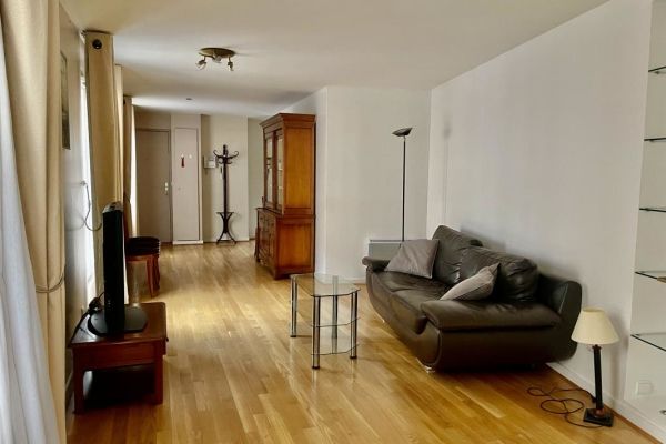 Appartement à louer à Paris 8Ème - Photo 1