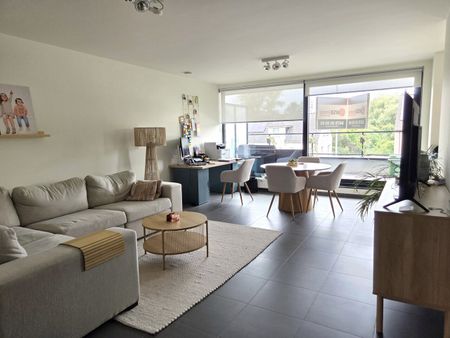 Appartement - Te huur - Photo 2