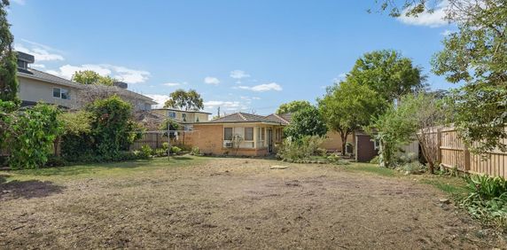 18 Roderick Street, Doncaster East - Photo 2