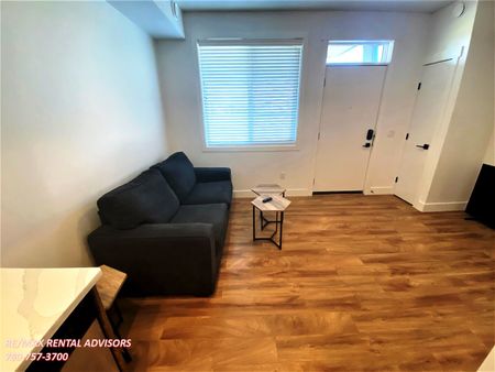 #72 446 Allard Boulevard Southwest - Photo 4
