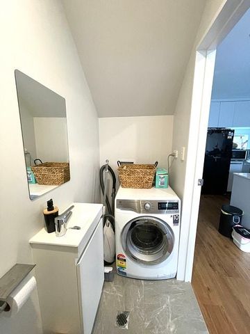 Beautiful 3 Bedroom house in Henderson - Photo 4