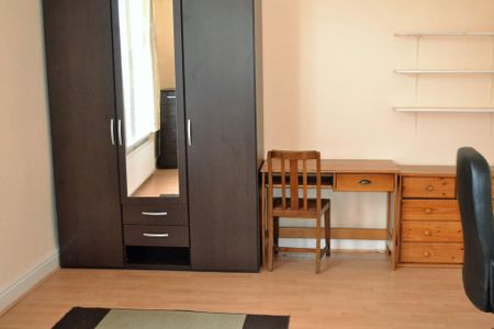 4 bedroom house to rent - Photo 4