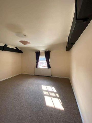 Flat, Old Street, Worcester, Worcestershire, WR8 - Photo 3