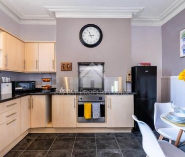 1 bedroom in a house share to rent - Photo 3