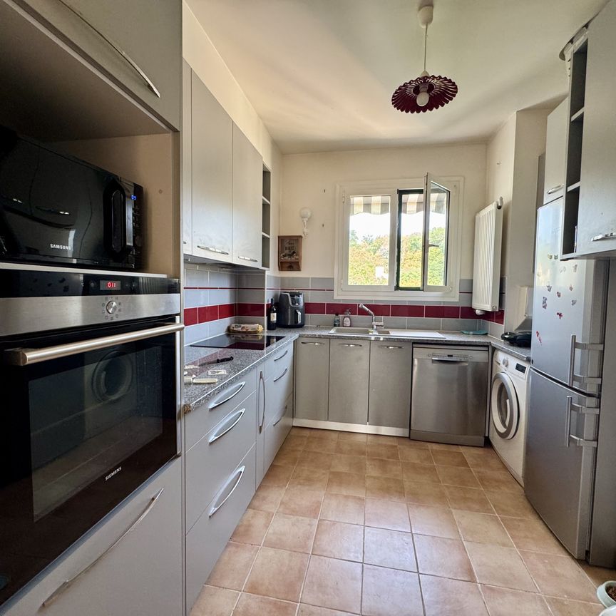 Location Appartement 2 pièces 66m² VILLE D AVRAY 92410 - Photo 1