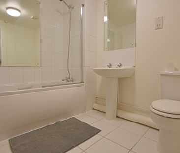 2 Bedroom Apartment - Photo 5