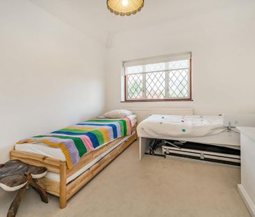5 bedroom detached house to rent - Photo 4