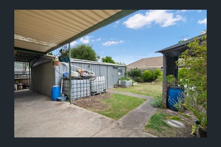 62 Kirby Street, Reservoir. - Photo 4