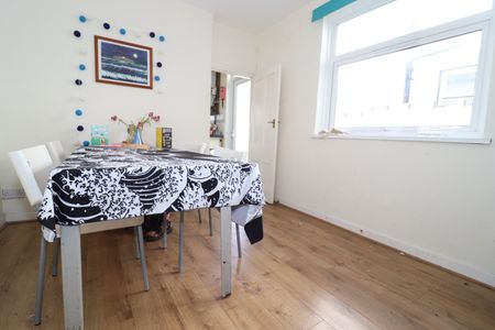 Talworth Street, Roath - Photo 2