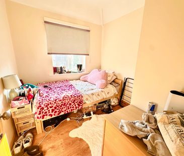 6 Bed Semi-Detached House, Carlisle Avenue, W3 - Photo 5