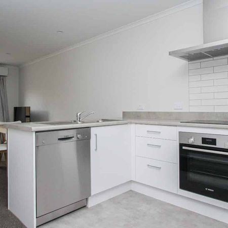 Near New - Furnished home - Photo 3