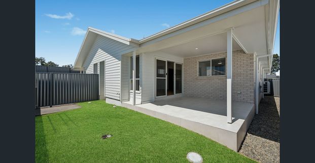 Premium, state-of-the-art contemporary duplex - Photo 1