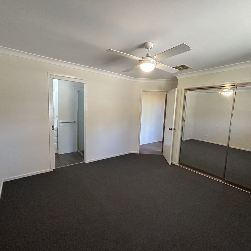 44 Dibar Drive, TAMWORTH NSW 2340 - Photo 1