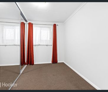 Comfortable 3 Bedroom Family Home - Photo 1