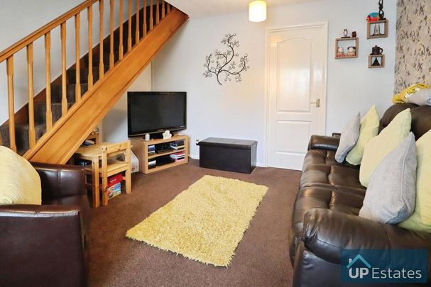 2 bedroom terraced house to rent - Photo 1